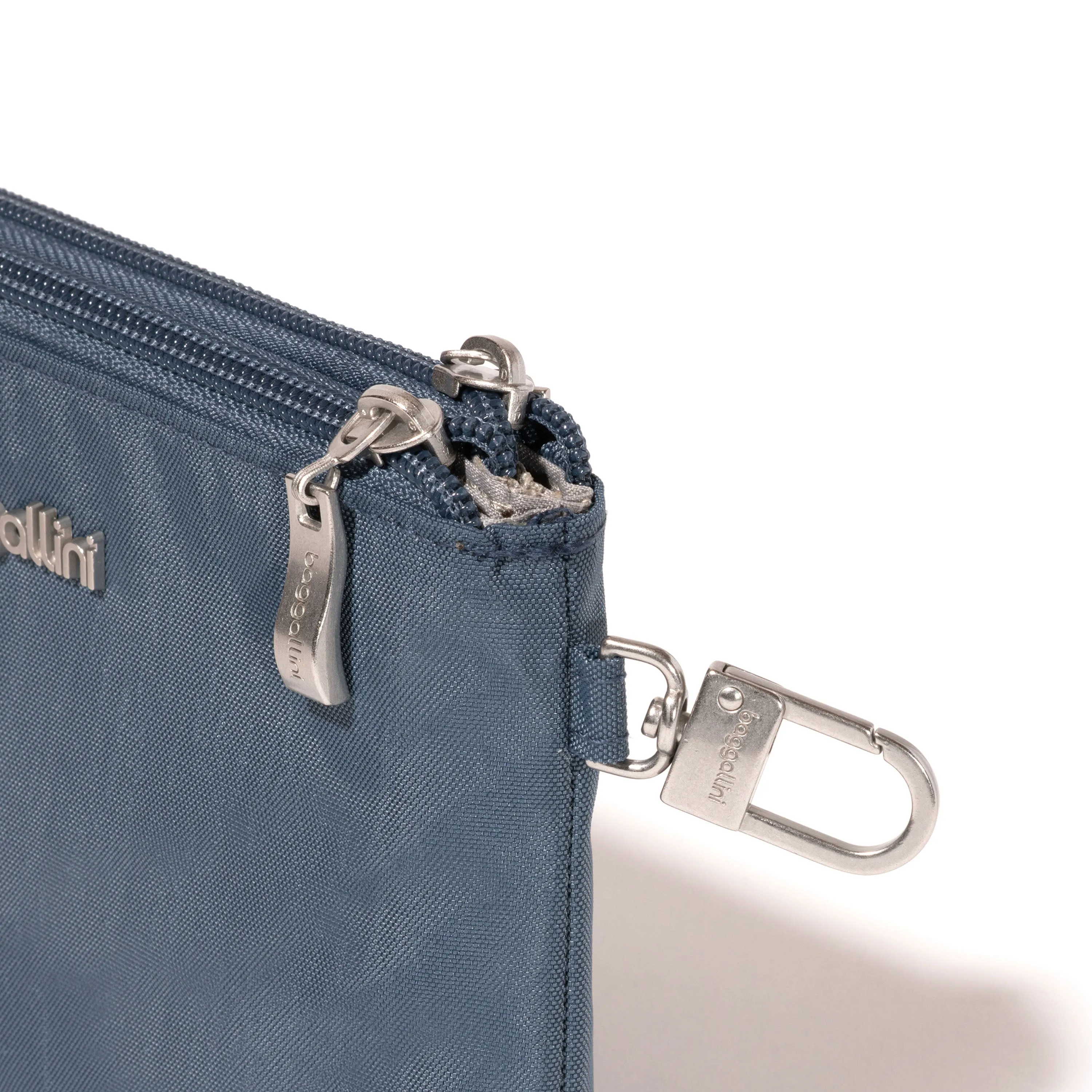 baggallini On the Go Daily RFID Zip Pouch