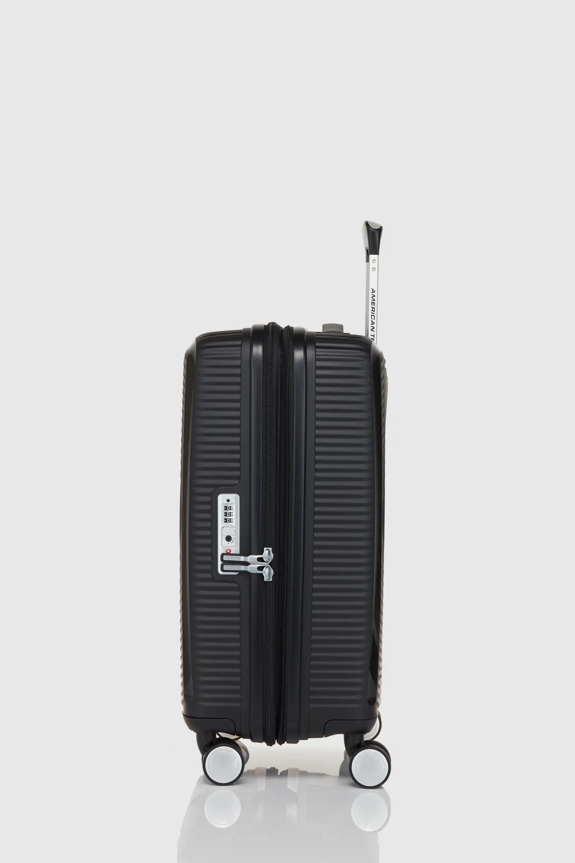 Curio 2 55cm Suitcase Strandbags