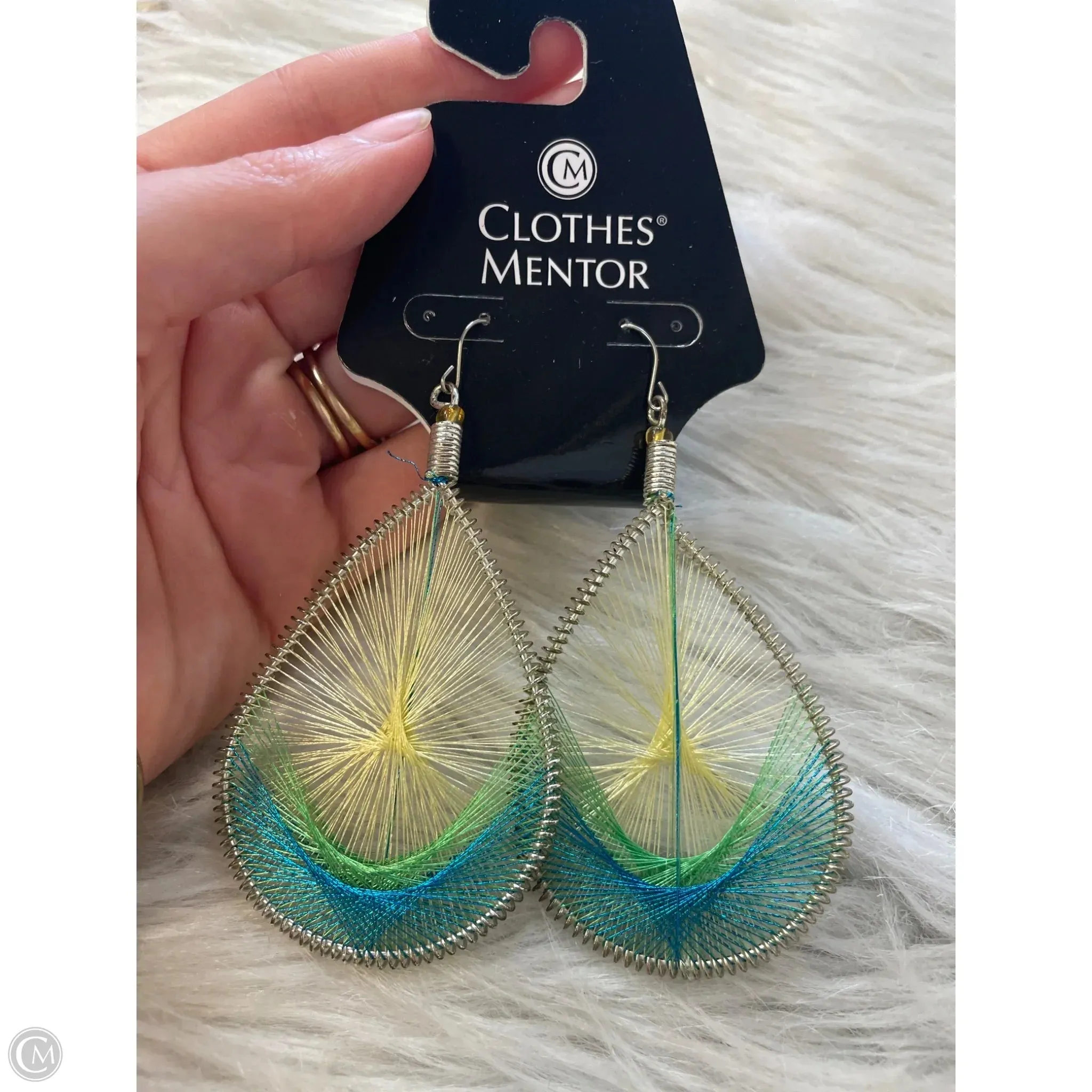 Earrings Dangle/drop By Clothes Mentor