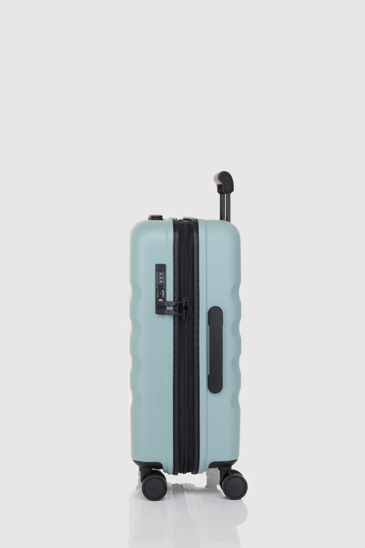 Icon Stripe 55cm Suitcase Strandbags