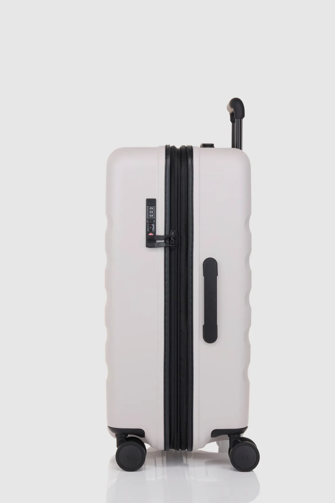 Icon Stripe 66cm Suitcase Strandbags