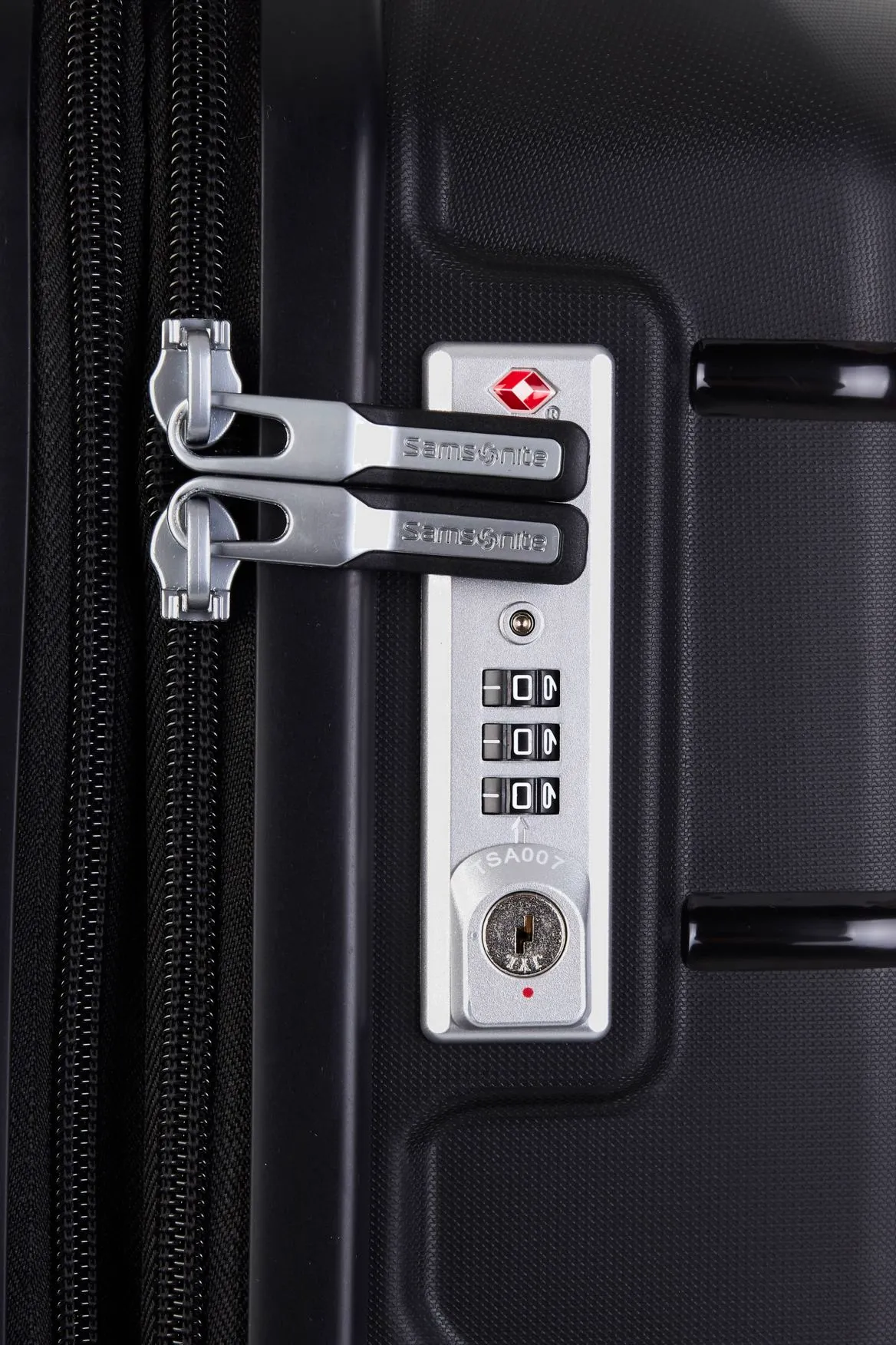 Oc2lite Carry-On 55cm Suitcase Strandbags