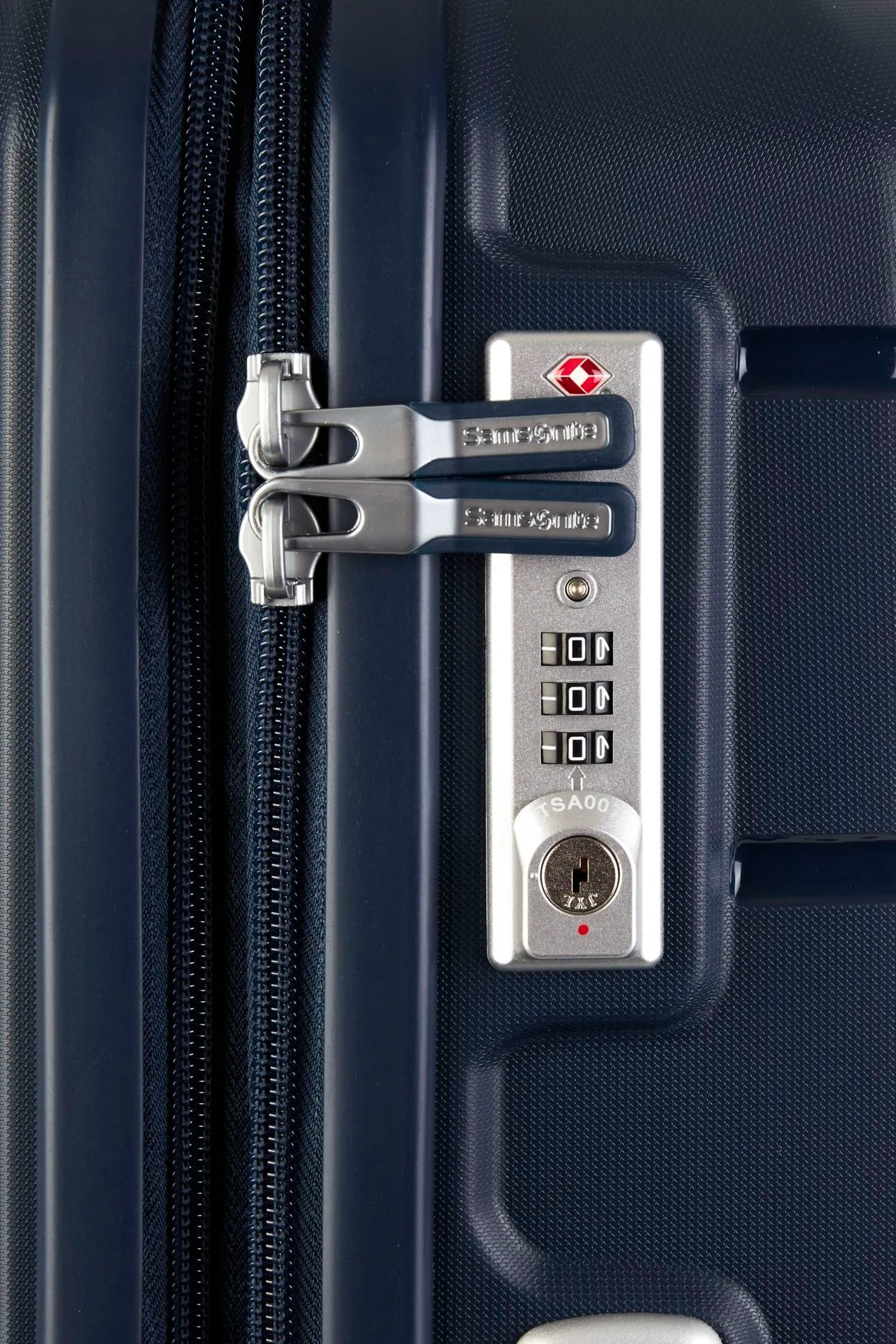 Oc2lite Check-In 68cm Suitcase Strandbags