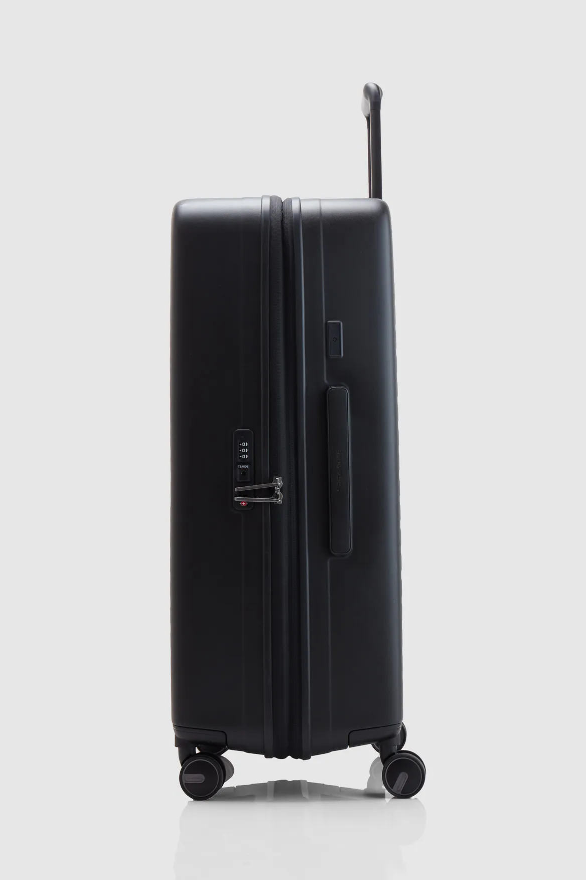 Restackd 75cm Suitcase Strandbags
