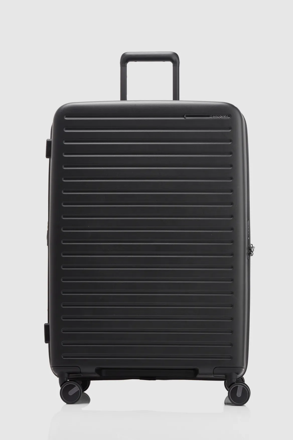 Restackd 75cm Suitcase Strandbags