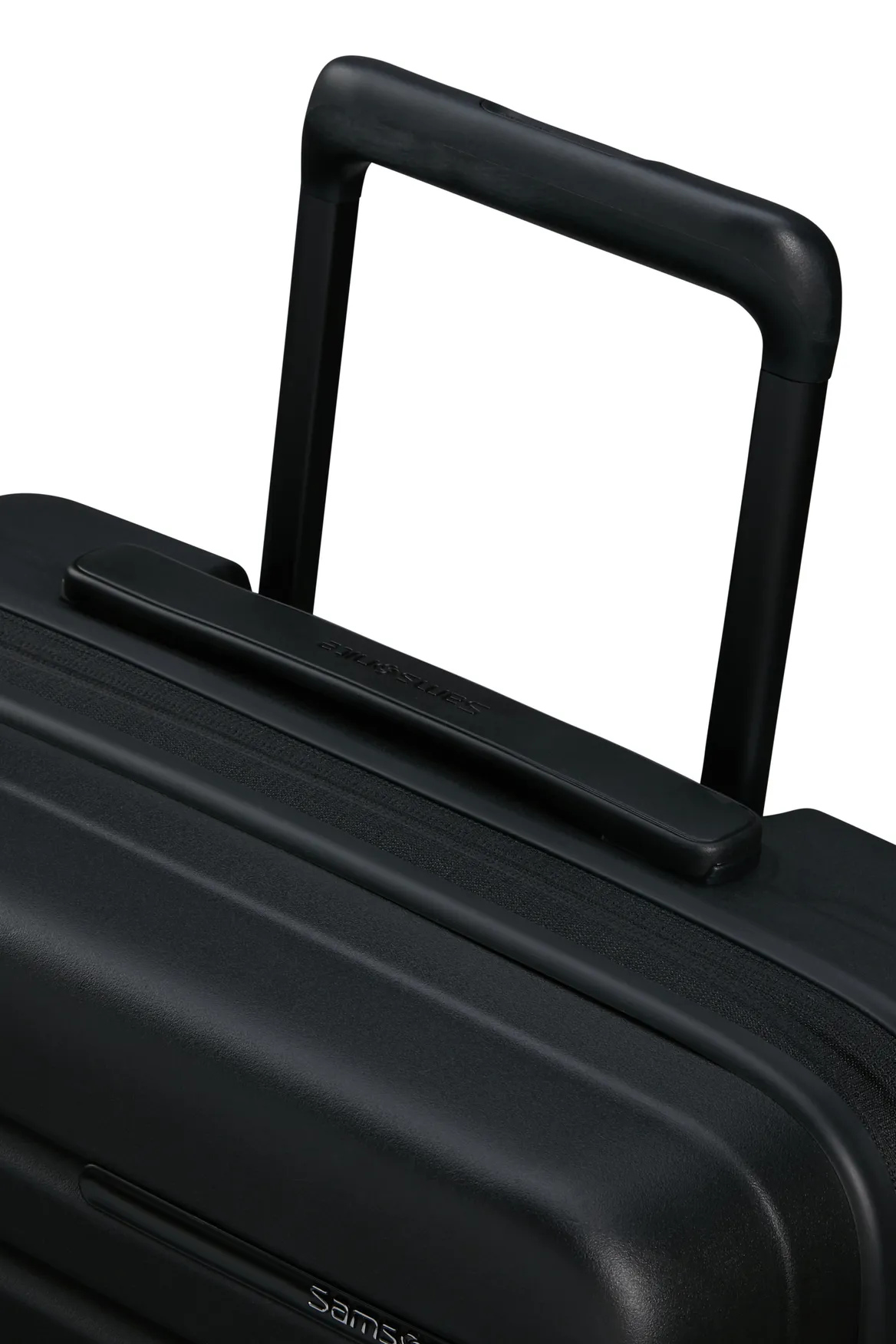 Restackd 81cm Suitcase Strandbags