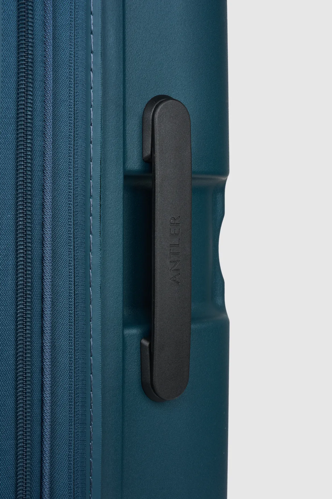 Single Stripe 81cm Suitcase Strandbags
