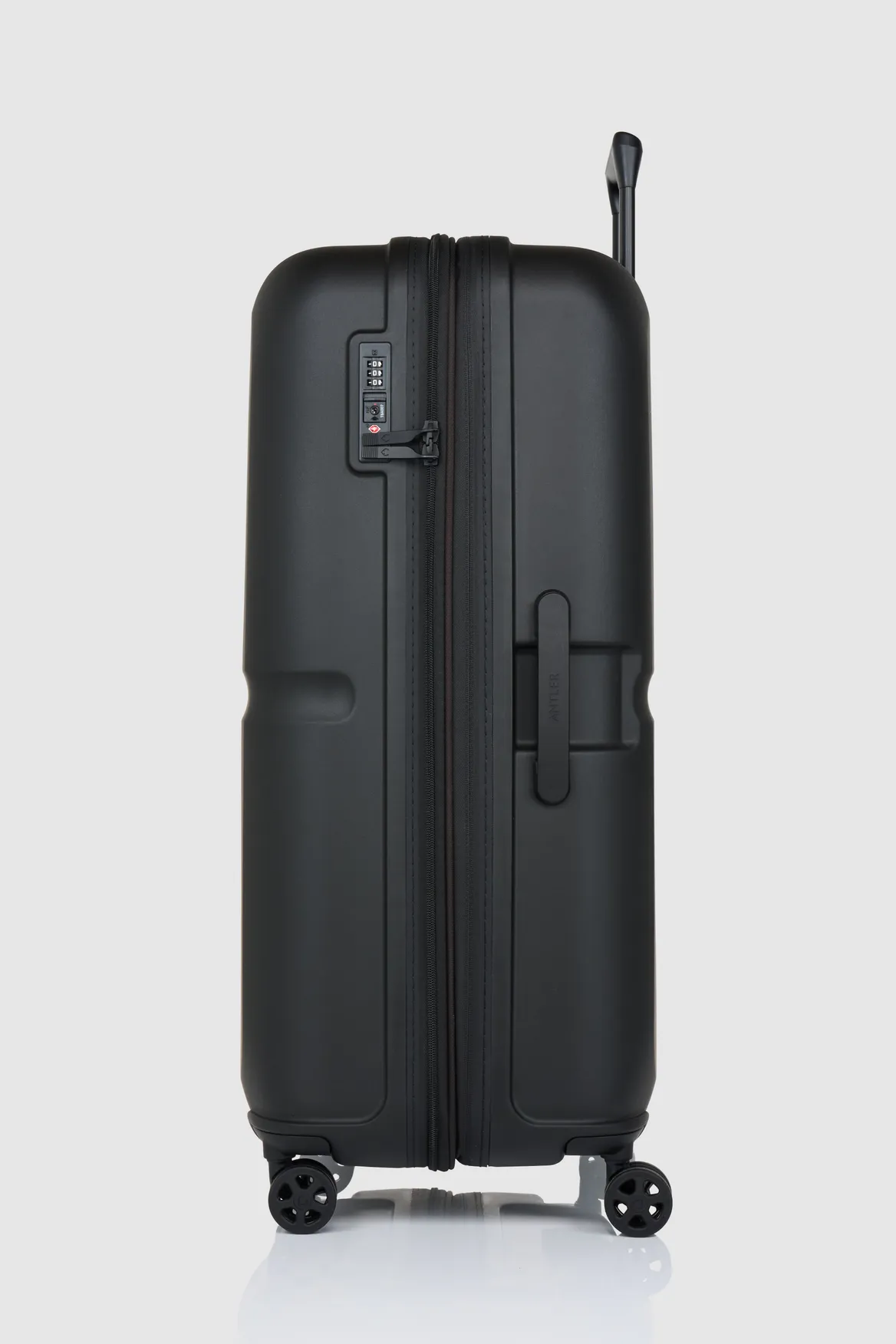 Single Stripe 81cm Suitcase Strandbags