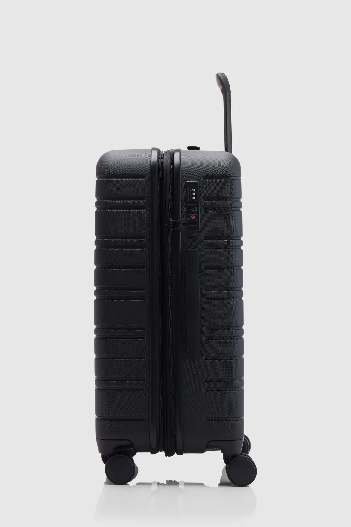 Stori Check-In 65cm Suitcase Strandbags