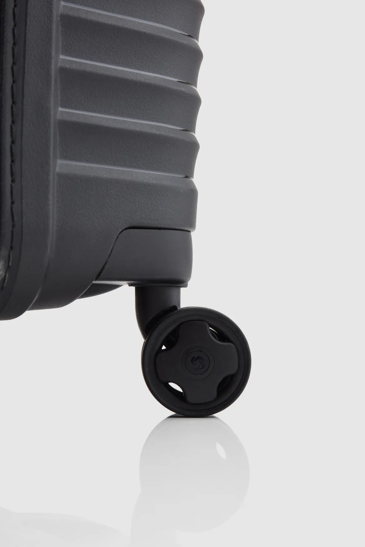 Upscape Check-In 75cm Suitcase Strandbags