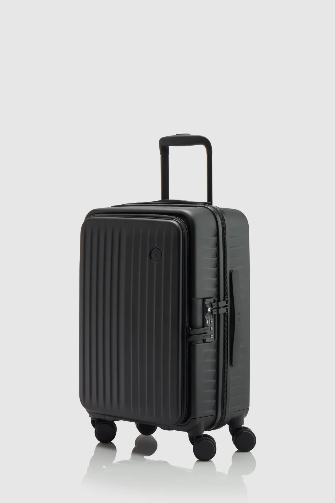 Venture Dual Open 56cm Suitcase Strandbags